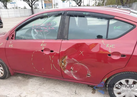 2016 Nissan Versa 1.6 Sv z USA, uszkodzony, nr VIN 3N1CN7AP6GL894489